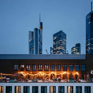 Ruby Louise Frankfurt Φραγκφούρτη